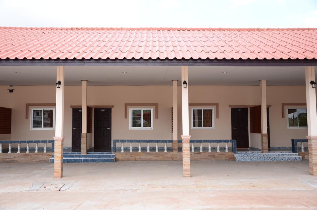 The Phant Hotel Surin Extérieur photo