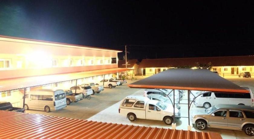 The Phant Hotel Surin Extérieur photo